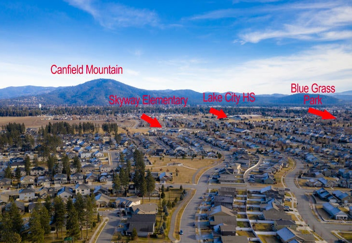 Aerial view of Coeur d'Alene place neighborhood 